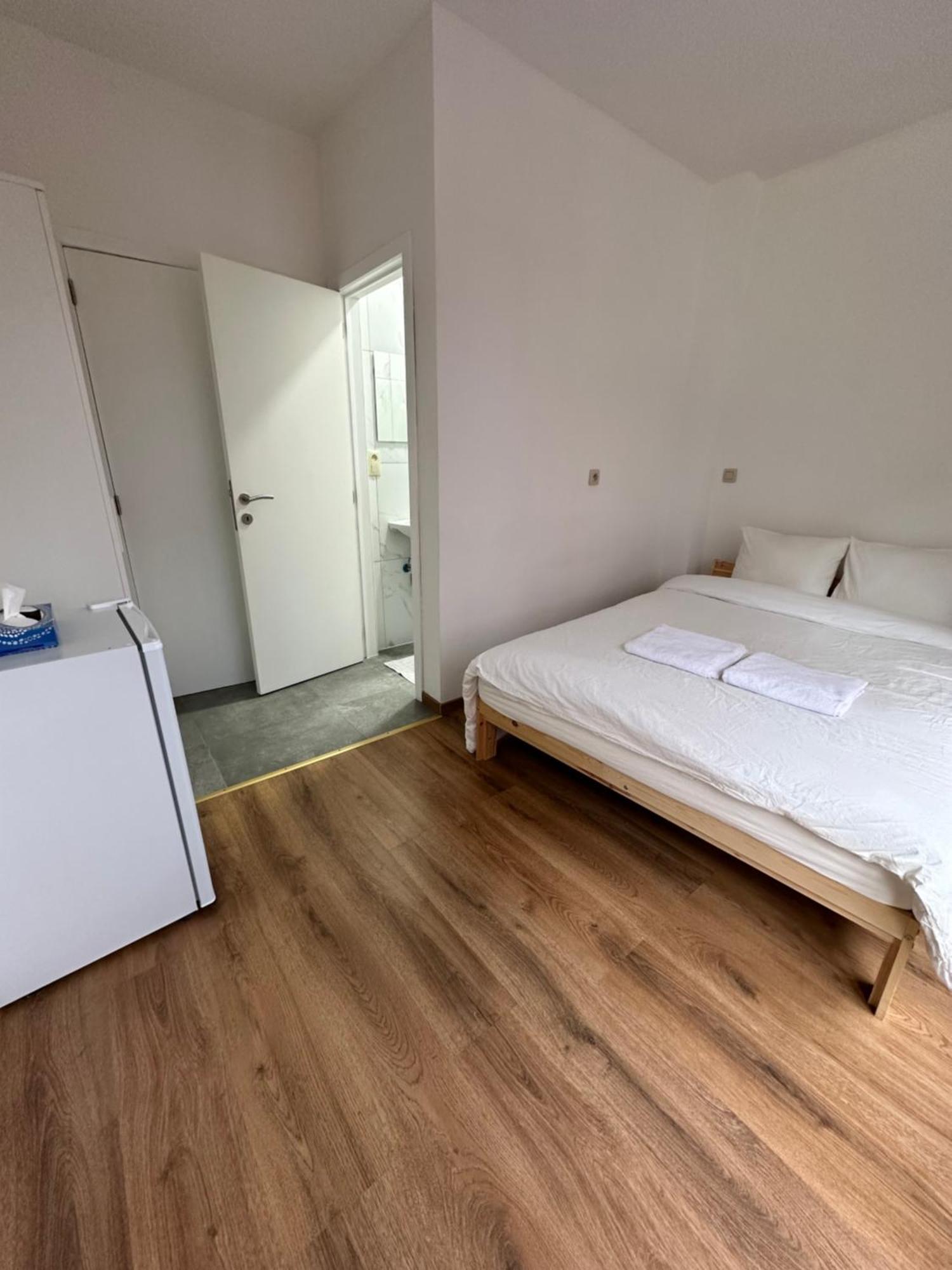 Ideal Near Gare Du Midi Gasthof